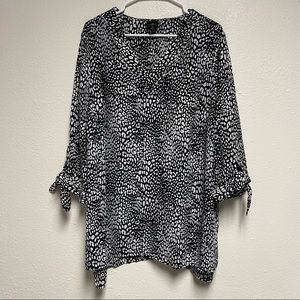 Worthington Women’s animal print long sleeve shirt